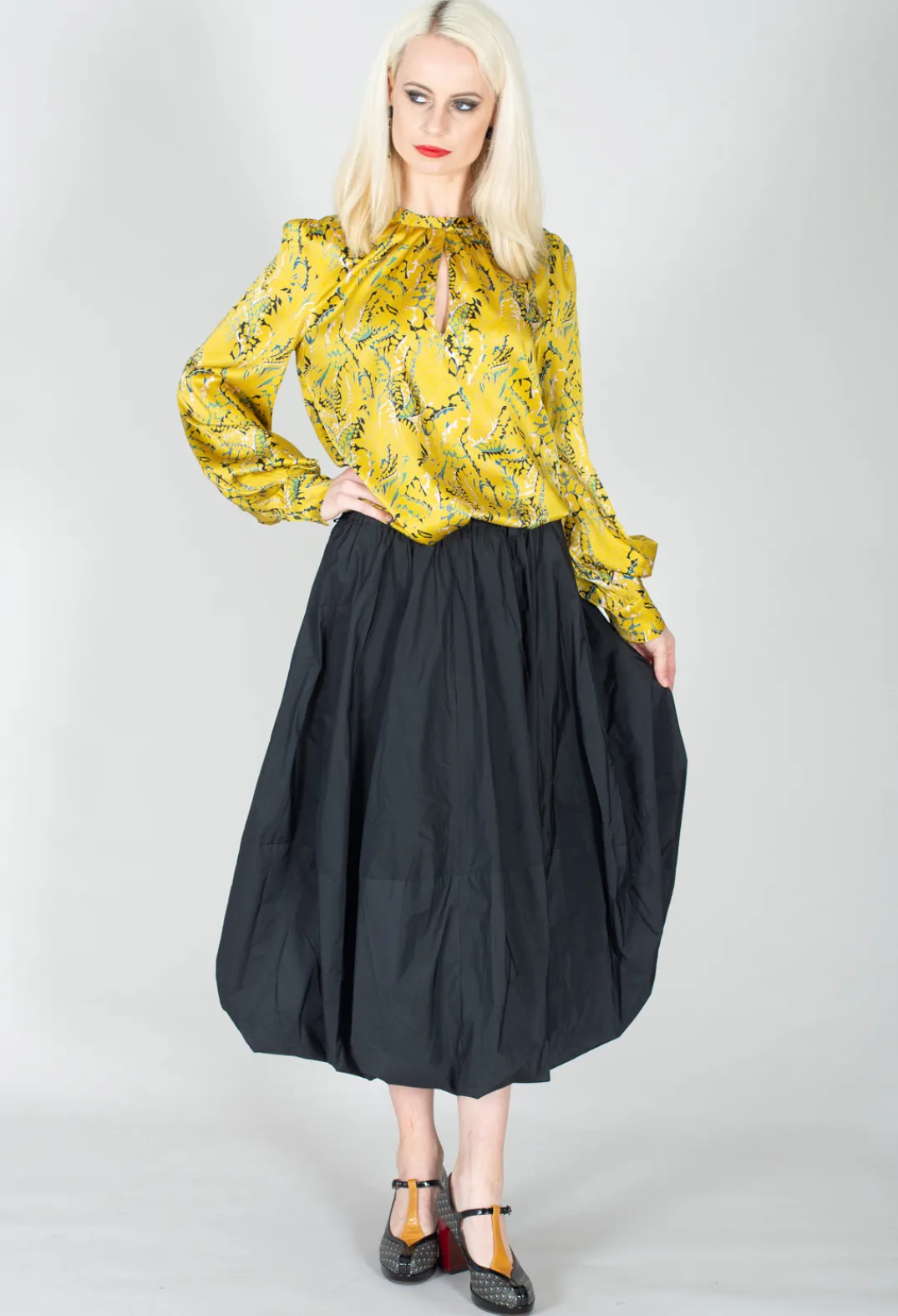 Les Filles d'Ailleurs Skirts^Tulip Shaped Skirt in Black