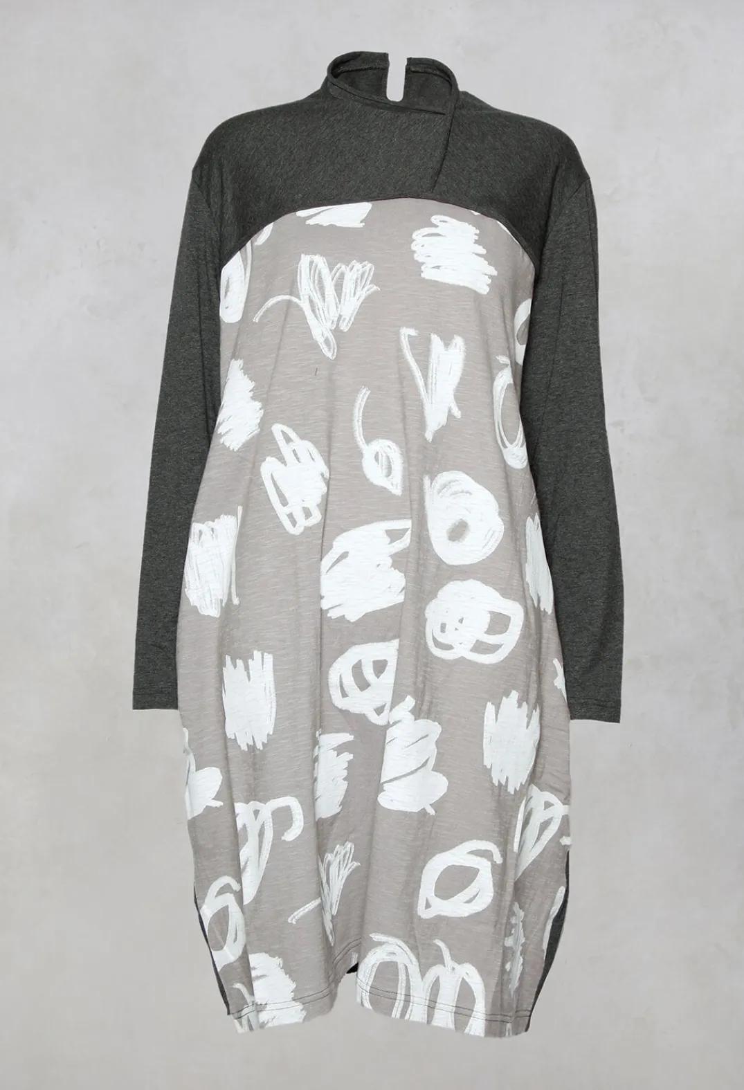 Moyuru Jumpers^Tunic Jumper Dress with Print in Grey and White