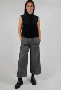 Les Filles d'Ailleurs Tops^Velvet Gillet in Black
