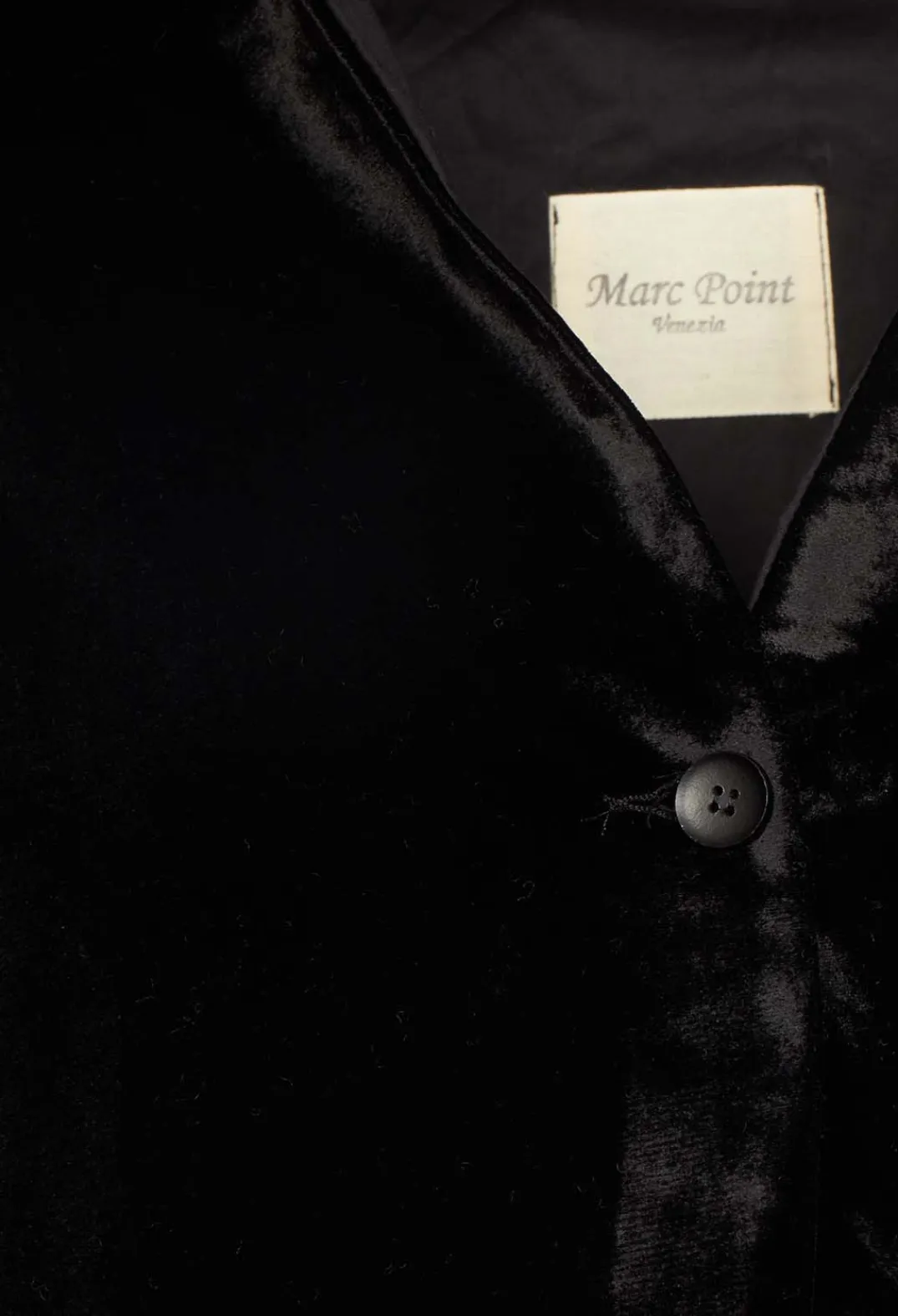 Marc Point Jackets^Velvet Jacket in Black