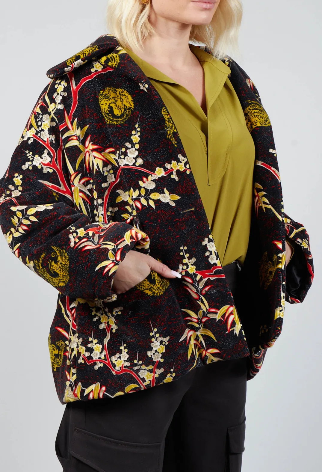 Beatrice B Coats^Velvet Short Coat in Black Print