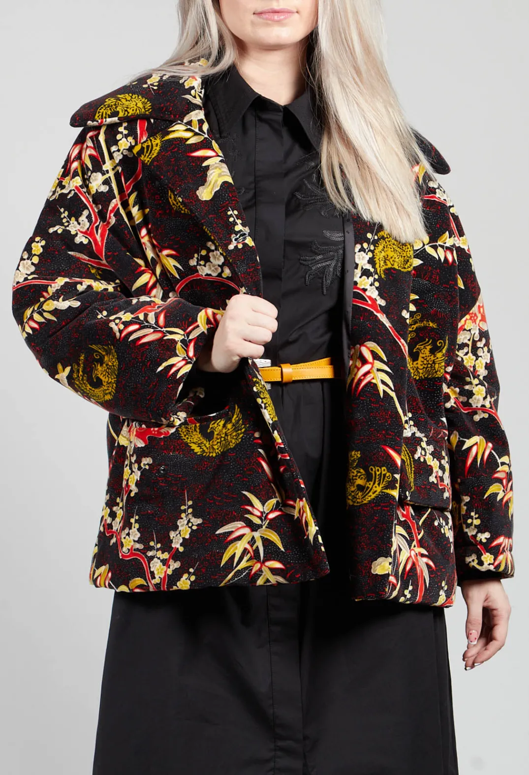 Beatrice B Coats^Velvet Short Coat in Black Print