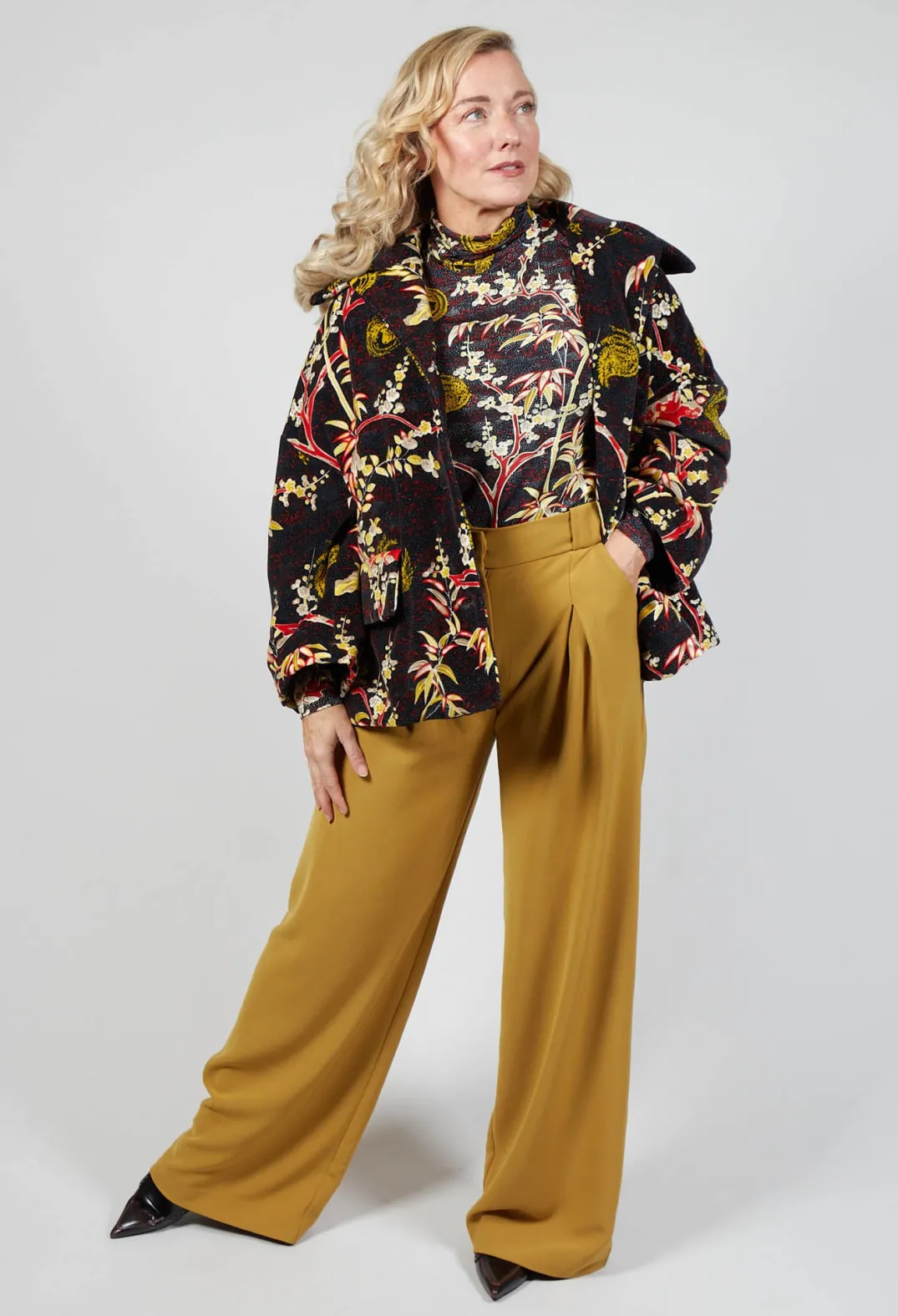 Beatrice B Coats^Velvet Short Coat in Black Print