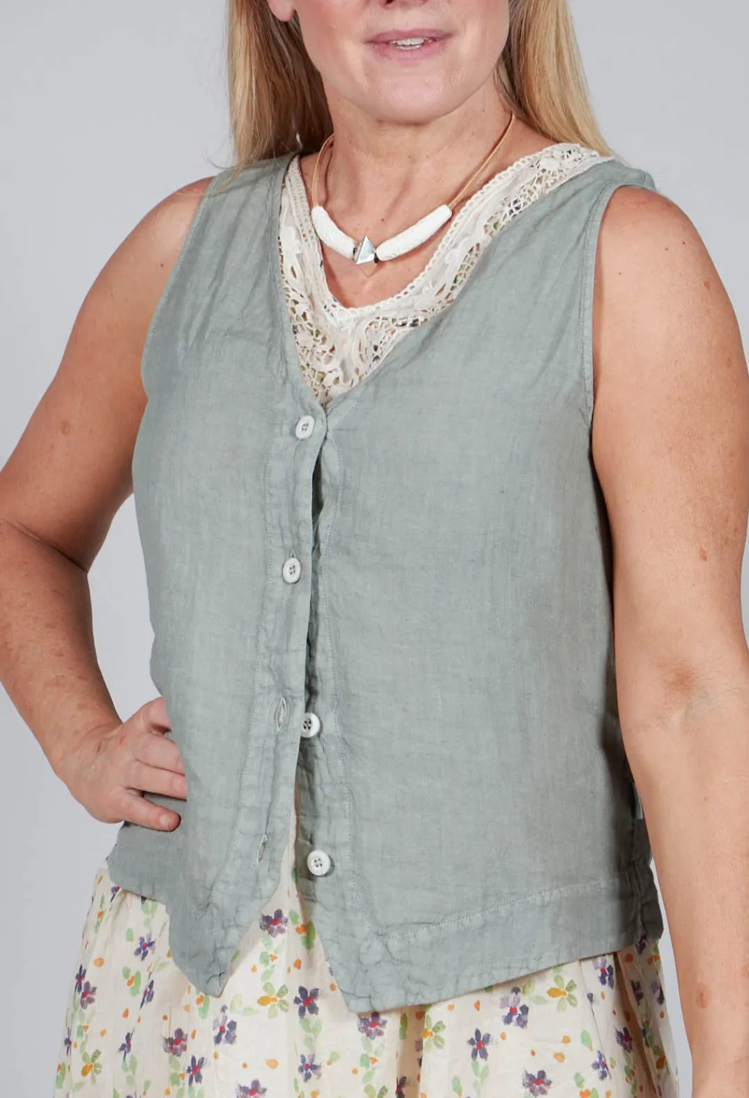 Elemente Clemente Tops^Vest Yune in Eucalyptus
