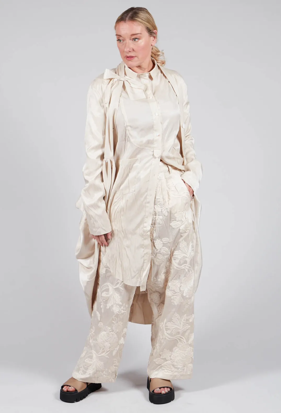 Aleksandr Manamis Trousers^Vielles Fleurs Loose Trousers in Cream