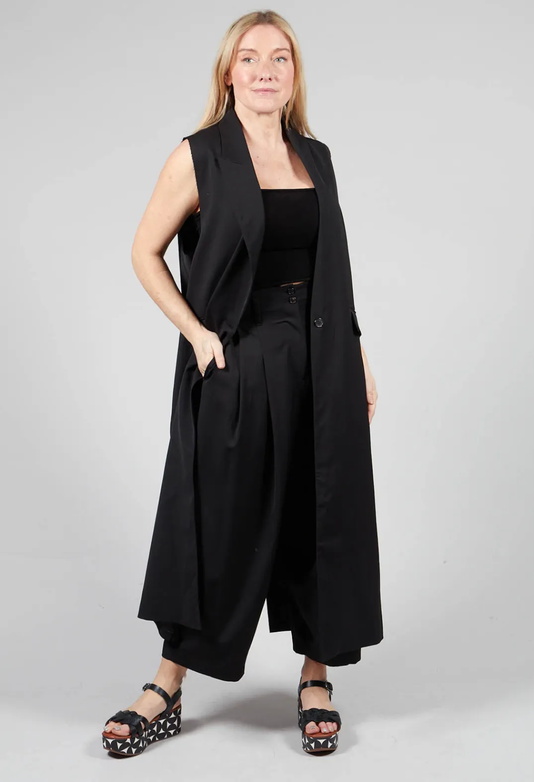 Isabel Benenato Tops^Viscose Bandeau in Black