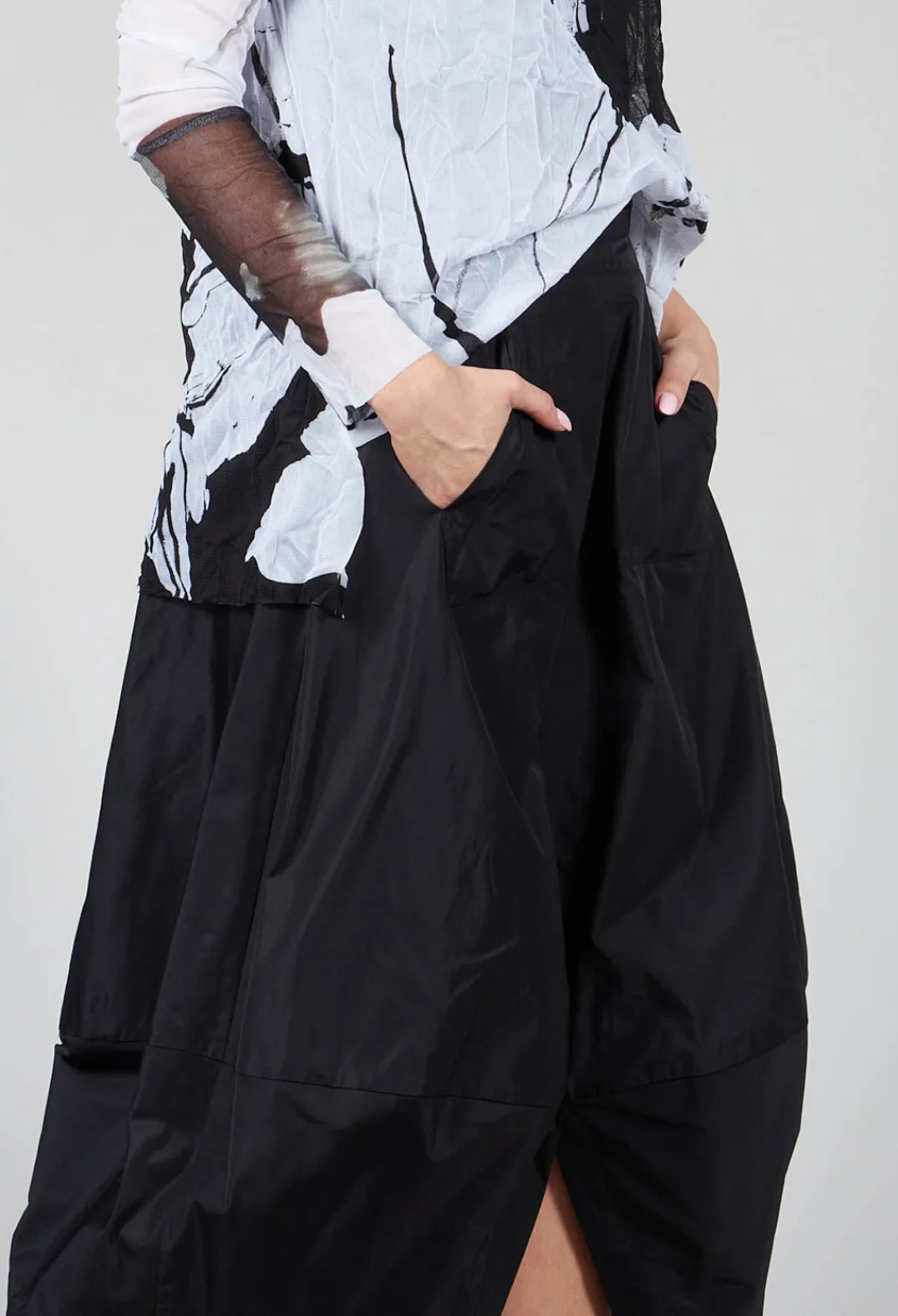 Xenia Design Skirts^VRTI Skirt in Black