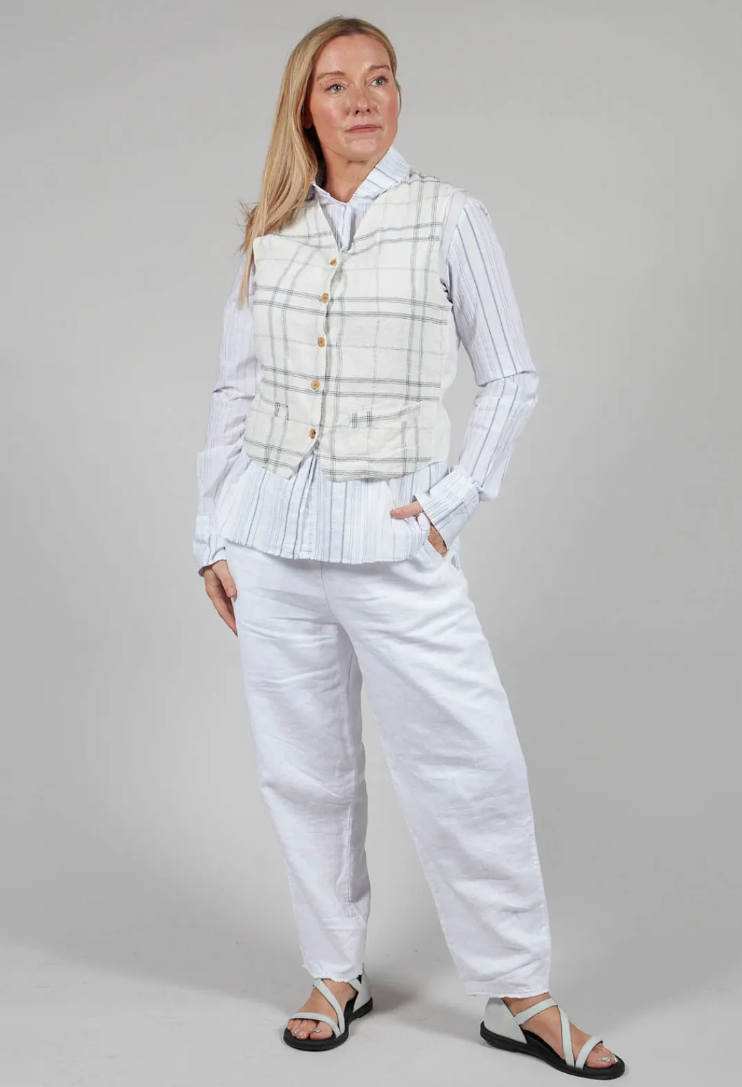 Hannoh Wessel Coats^Waistcoat Gemma in Natural Check
