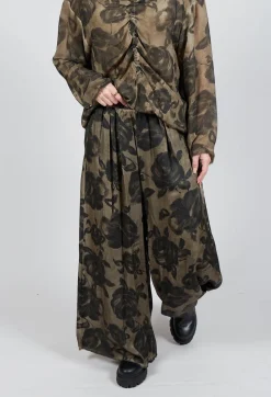 Sanctamuerte Trousers^Wide Leg Trousers in Raso di Viscosa Stampato Green Tuscany