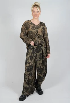 Sanctamuerte Trousers^Wide Leg Trousers in Raso di Viscosa Stampato Green Tuscany