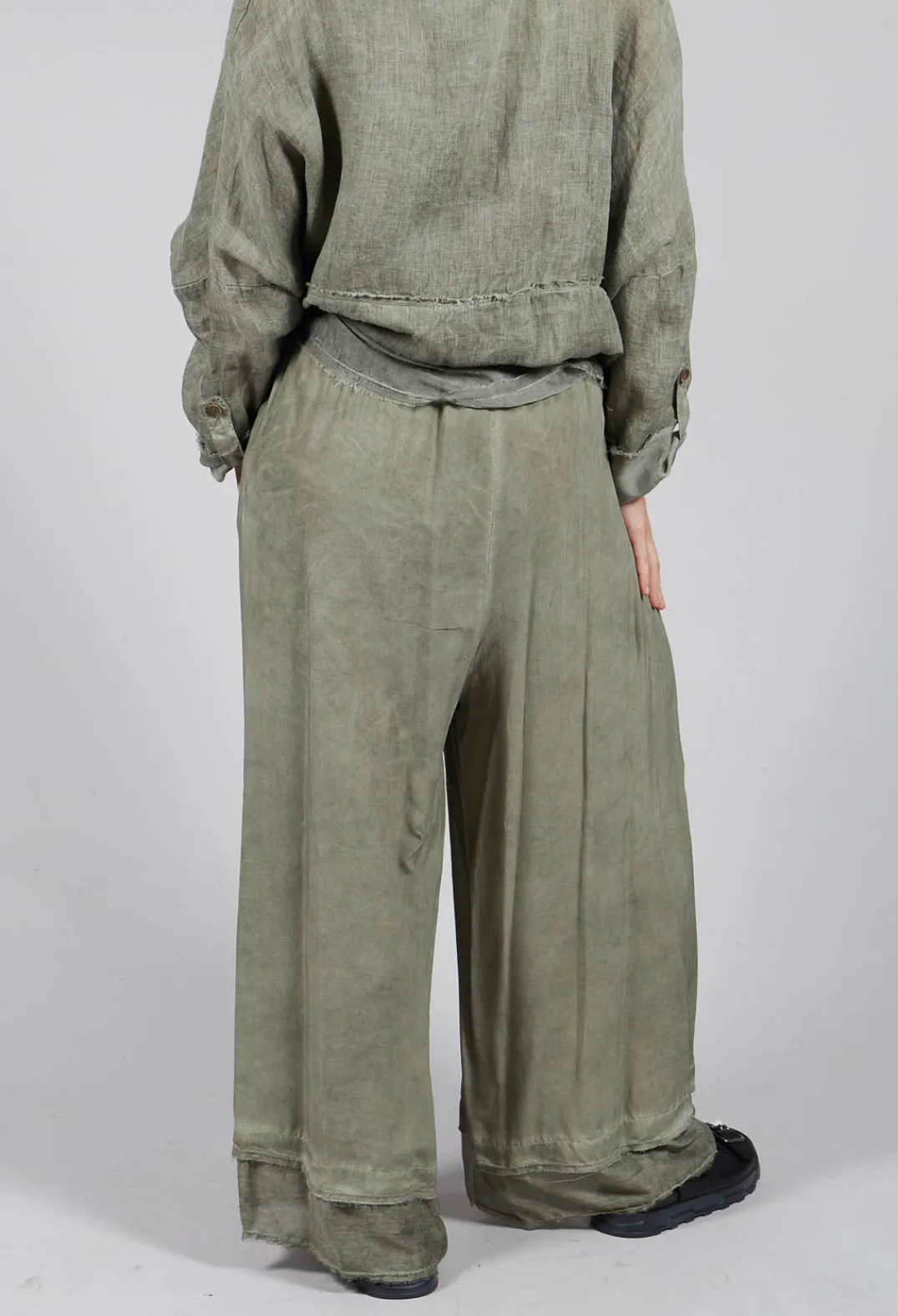 Sanctamuerte Trousers^Wide Leg Trousers in Viscosa Tinto Marmorizzato Olive