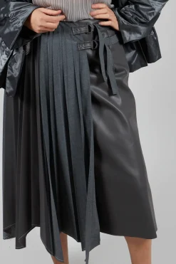 Sfizio Skirts^Wrap Pleated Skirt in Dark Grey