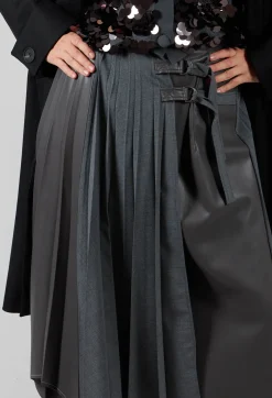 Sfizio Skirts^Wrap Pleated Skirt in Dark Grey
