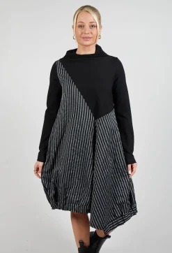 Xenia Design Dresses^Zigzag Pinu Dress in Black and White